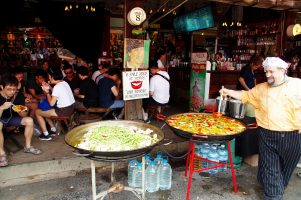 BANGKOK – Jatujak Weekend Market